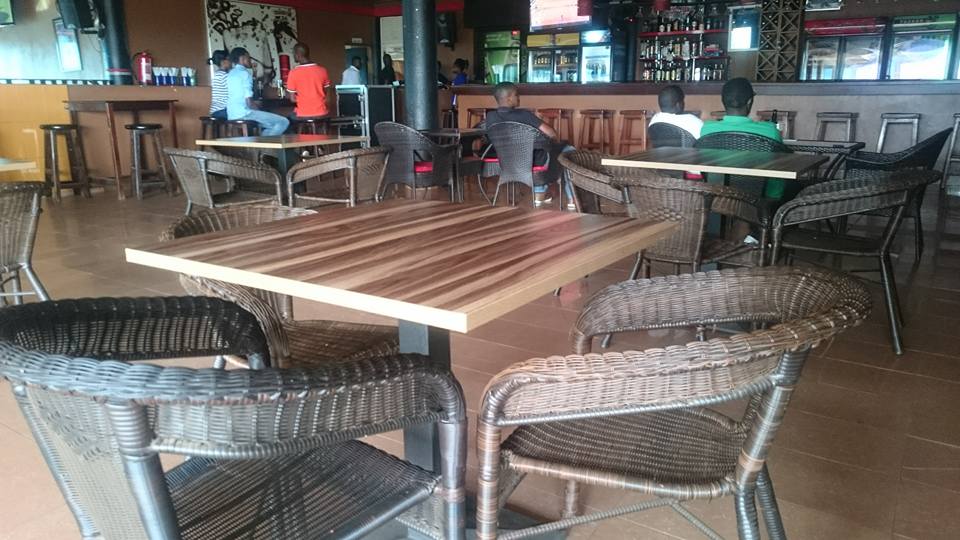 Heritage Bar & Restaurant Naalya, Kampala Uganda, Good food in Kampala, Food & Drink,  Top Bar, Top Restaurant, Lounge, Top Bar and Lounge, Food, Beer, Wine, Spirits, Cocktail bar, Amazing beer prices,  Cheap Beer, Great Place to Drink after work , Gins and local beers,  grilled food and wood-fired pizzas,  Chatting and Drinking, Chilling with friends and mates, Date night, Eating and Drinking, Private parties, Drinking and Dancing, Cocktail Bar, Lounge Bar, Party Bar,  Kampala Pub, Lively DJ nights,  Lively Music, Great Beer Drink Out,  Tasteful Delicious food in Kampala, Amazing Drinking Joint in  Kampala Uganda, Ugabox